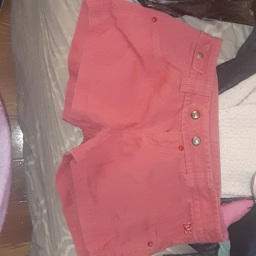 *NWOT* DC CORAL PINK SHORTS VERY CUTE NEVER WORN.